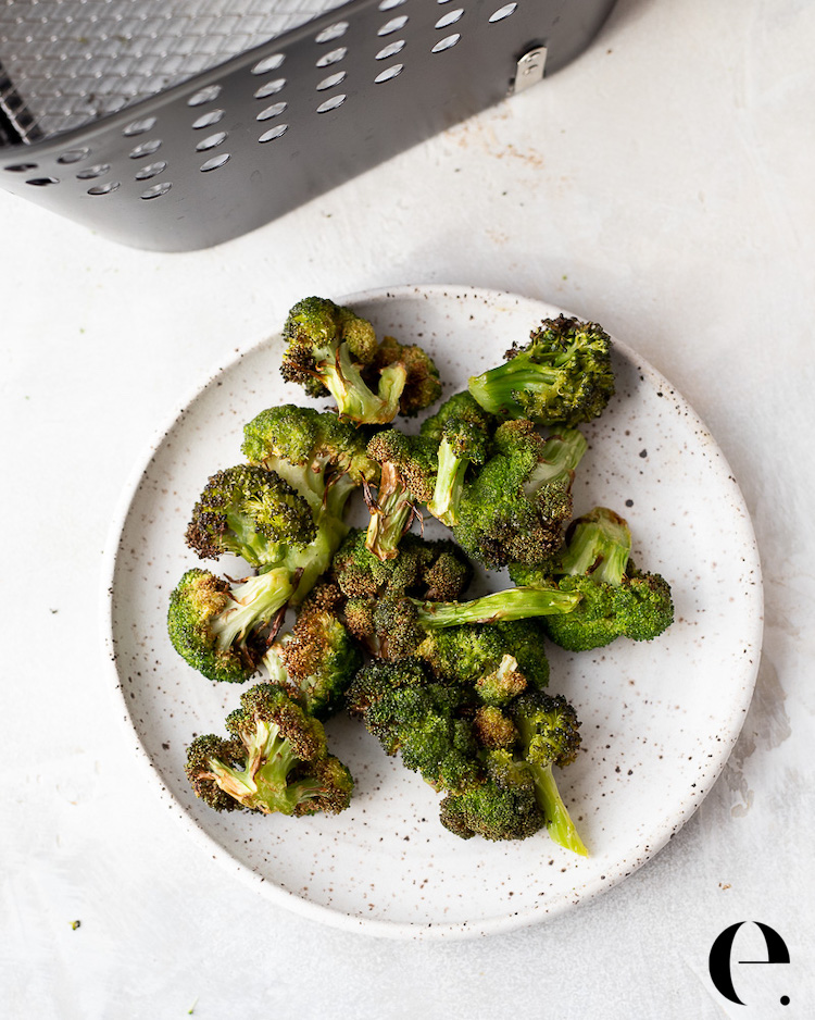 Plate of broccoli made in an Air Fryer 