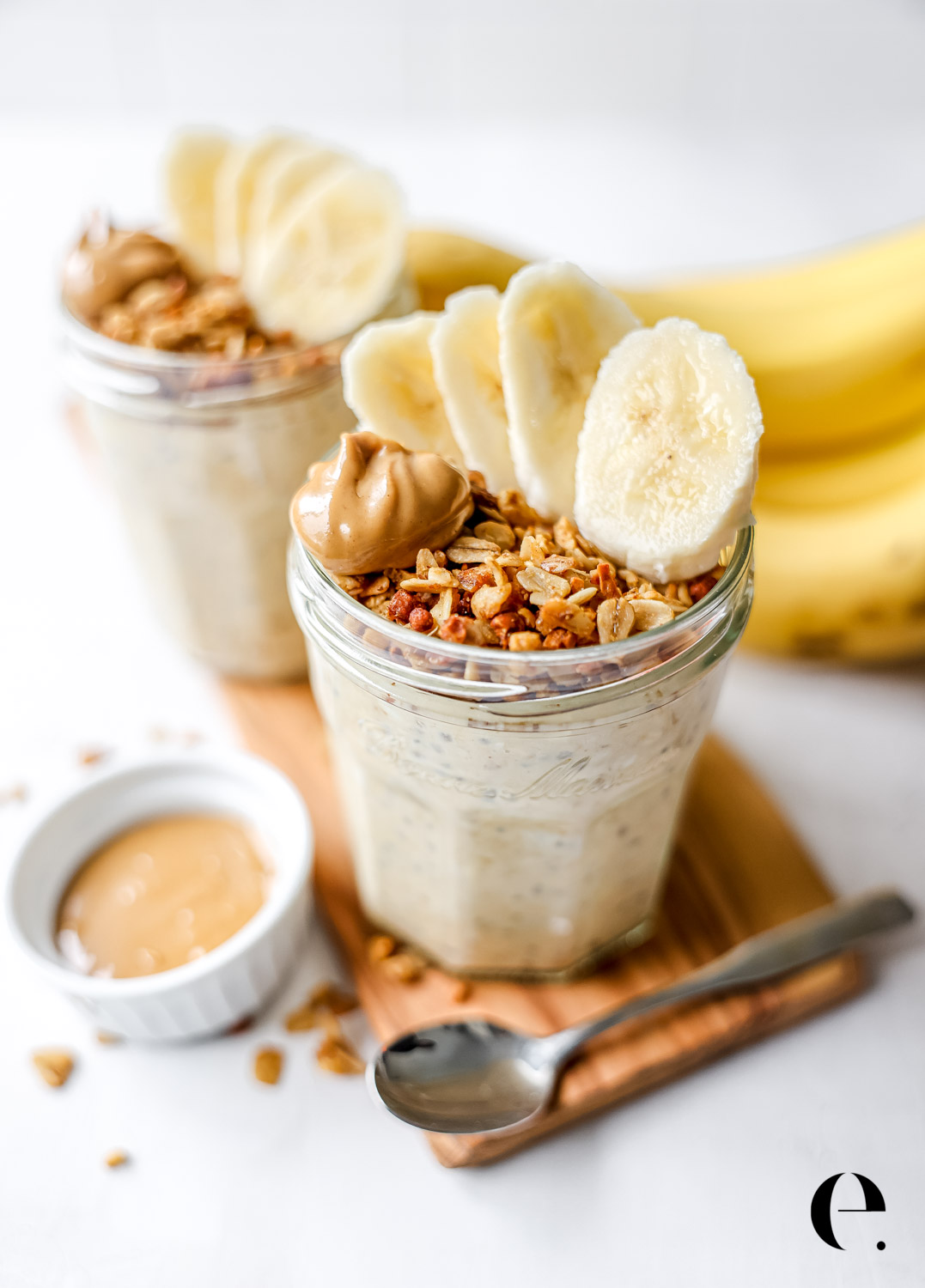 Peanut butter oats with yogurt picture