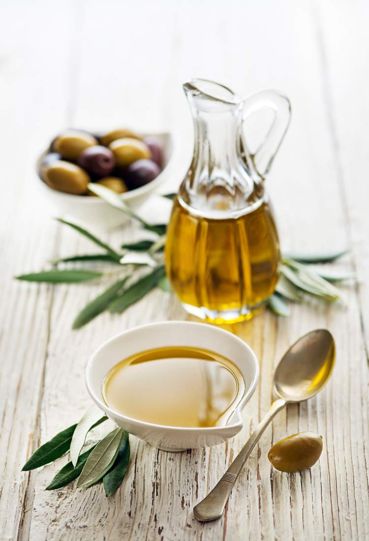 making olive oil