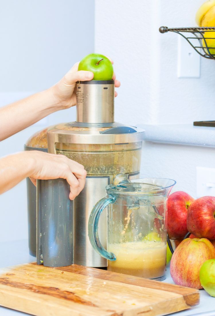 Centrifugal juicer